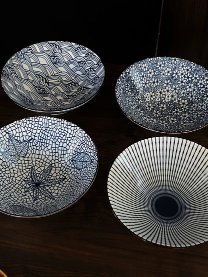 Hand-Painted Japanese Style Soup Bowl with Lid