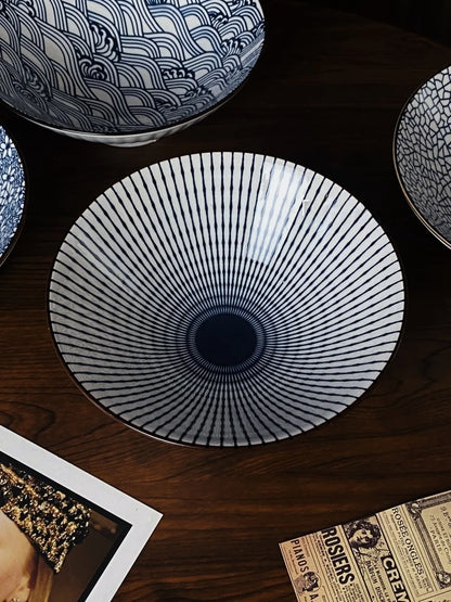 Hand-Painted Japanese Style Soup Bowl with Lid